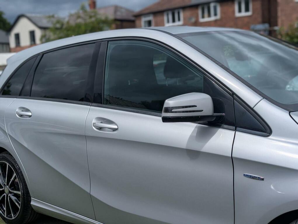 Mercedes-Benz B Class 1.8 B180 Cdi Blueefficiency Sport 109 Bhp Silver #34