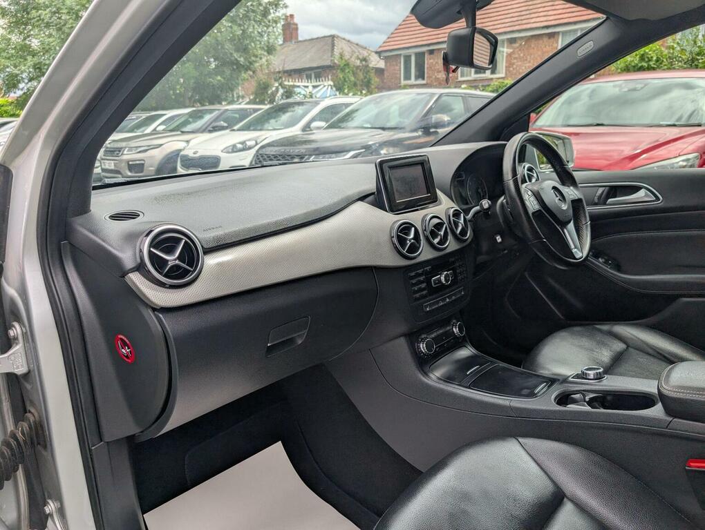Mercedes-Benz B Class 1.8 B180 Cdi Blueefficiency Sport 109 Bhp Silver #40