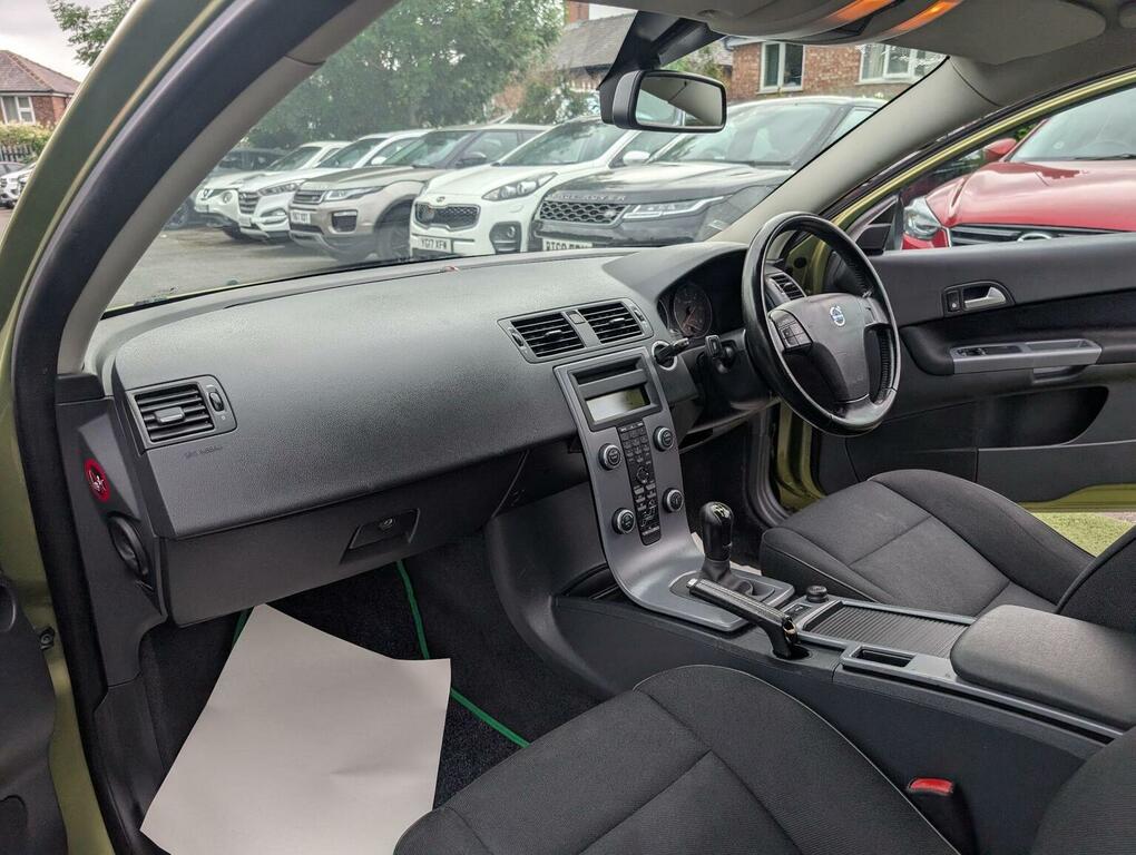 Volvo C30 White #29