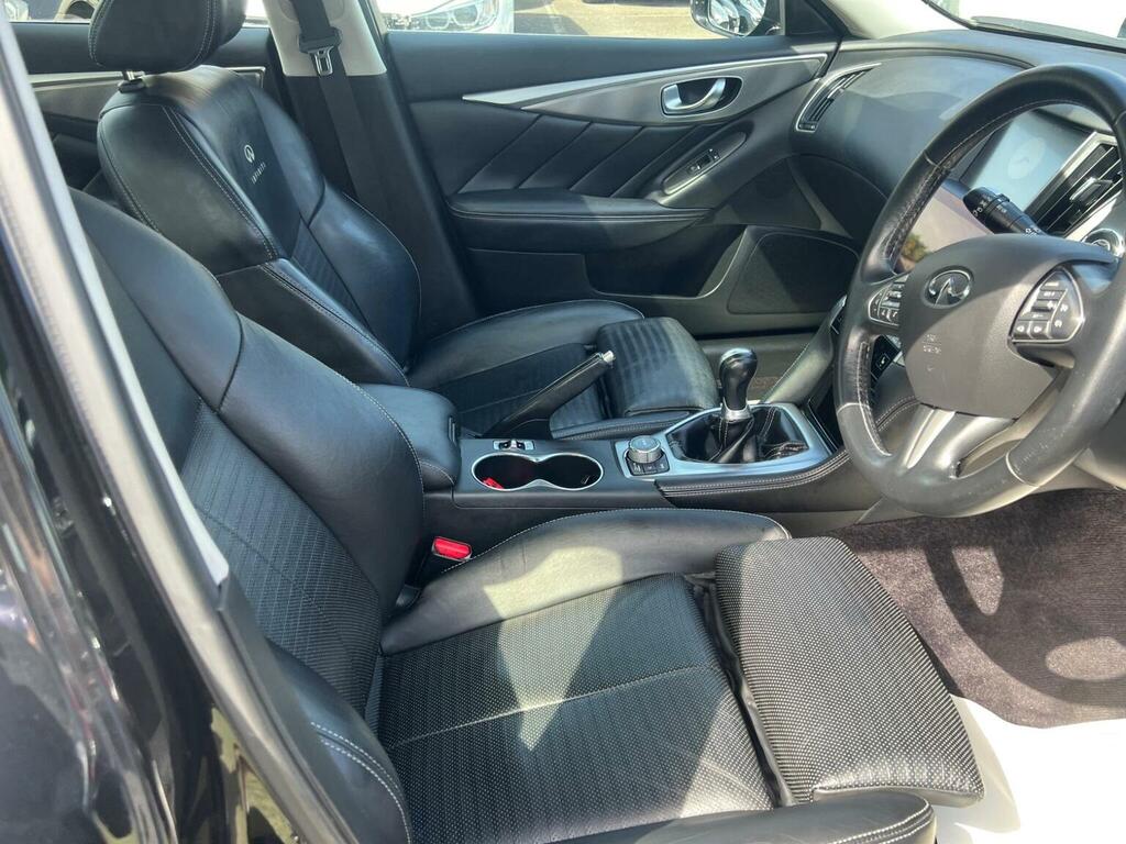 Infiniti Q50 Saloon Black #36