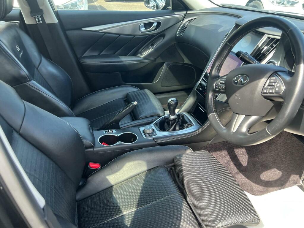 Infiniti Q50 Saloon Black #51