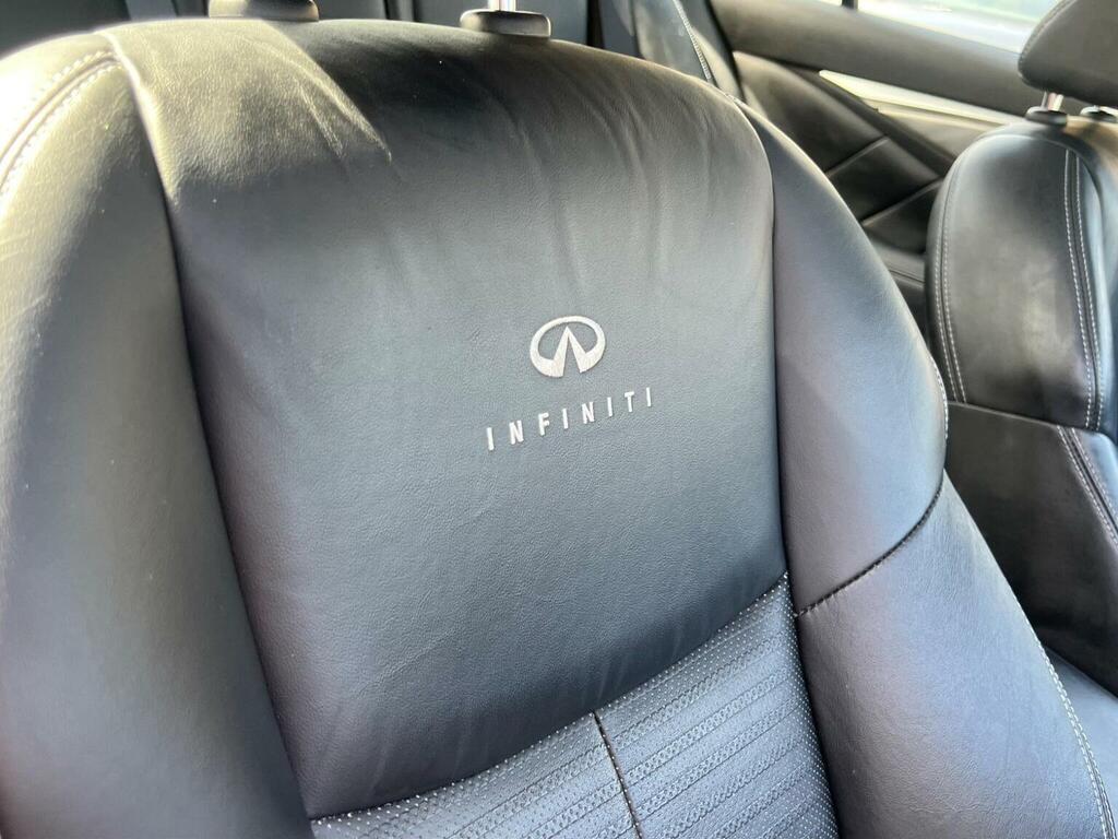 Infiniti Q50 Saloon Black #38