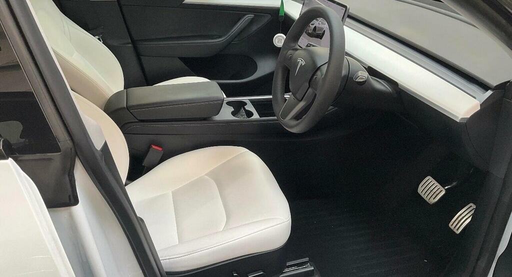 Tesla Model Y Suv Dual Motor Performance 4Wde 20232 White #3