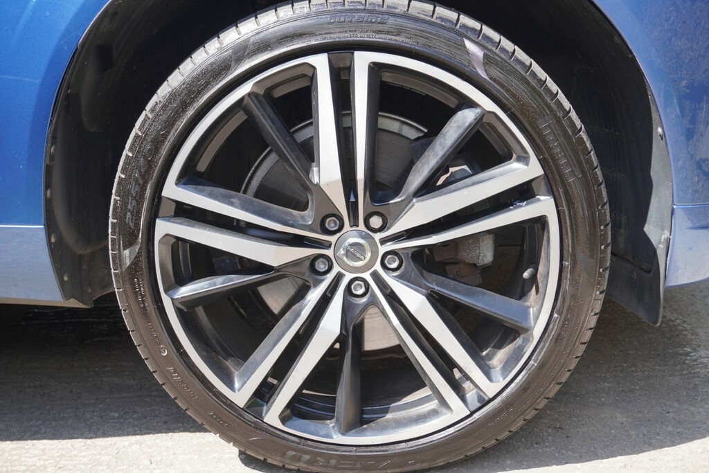 Volvo XC60 2.0 R-design Pro B5 Awd KS69JWL Blue #5