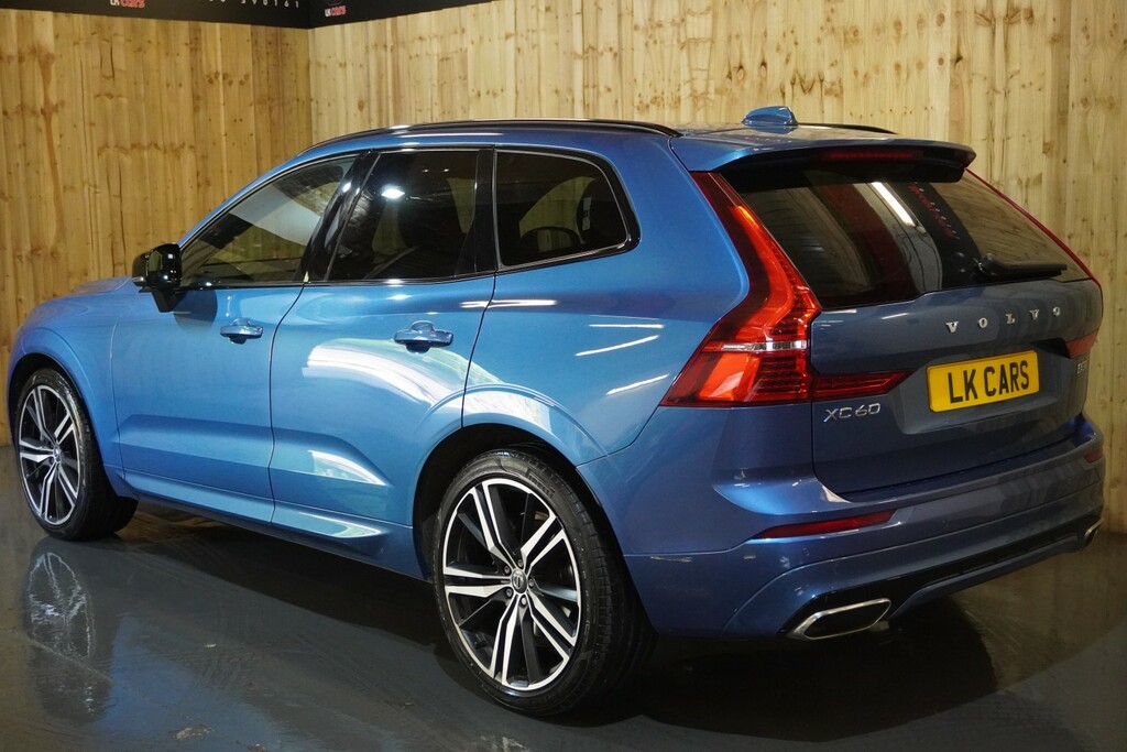 Volvo XC60 2.0 R-design Pro B5 Awd KS69JWL Blue #4