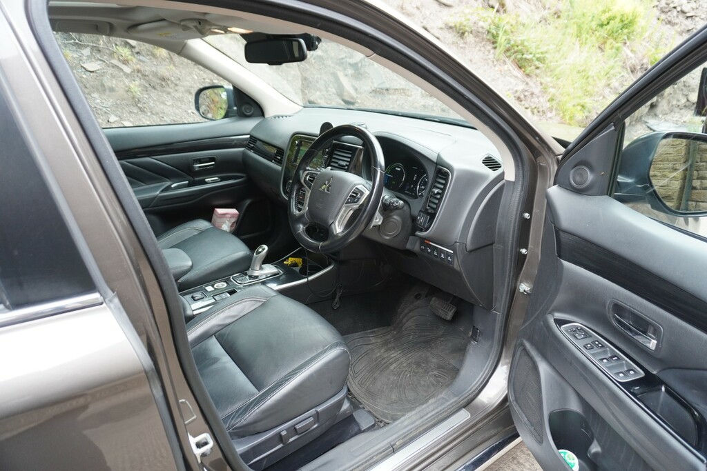 Mitsubishi Outlander 2.0 H 12Kwh 4Hs Brown #2