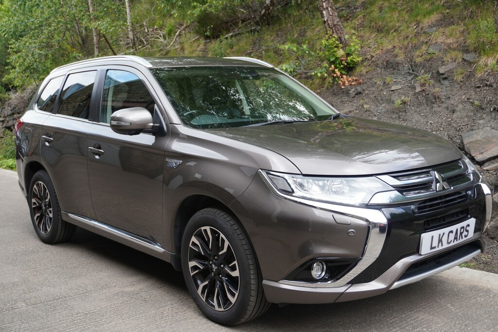 Mitsubishi Outlander 2.0 H 12Kwh 4Hs Brown