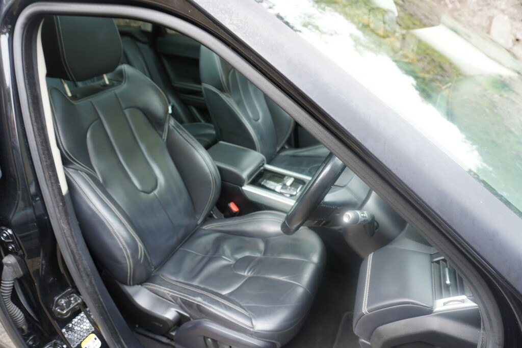 Land Rover Range Rover Evoque 2.2L Pure White #10