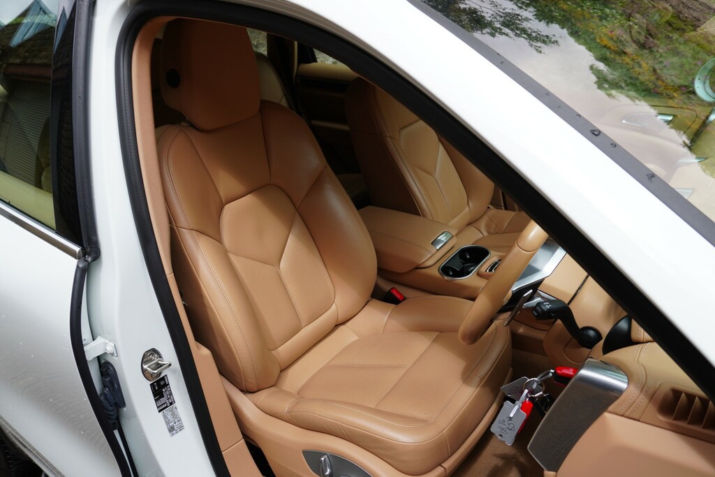 Porsche Cayenne 3.0 Td V6 Platinum Edition Suv Tiptroni Purple #8