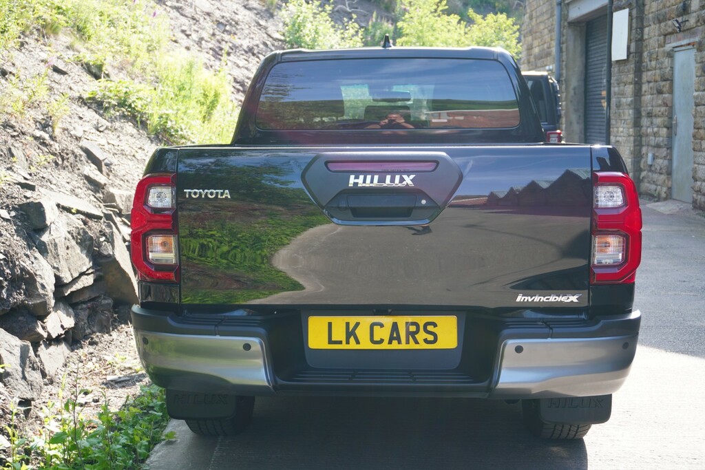 Toyota HILUX Active 4Wd D-4d Red #7