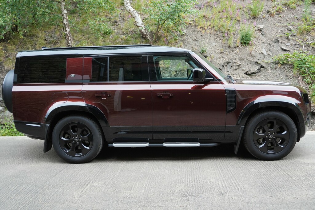 Land Rover Defender 130 3.0 D300 Mhev X-dynamic Hse Red #3