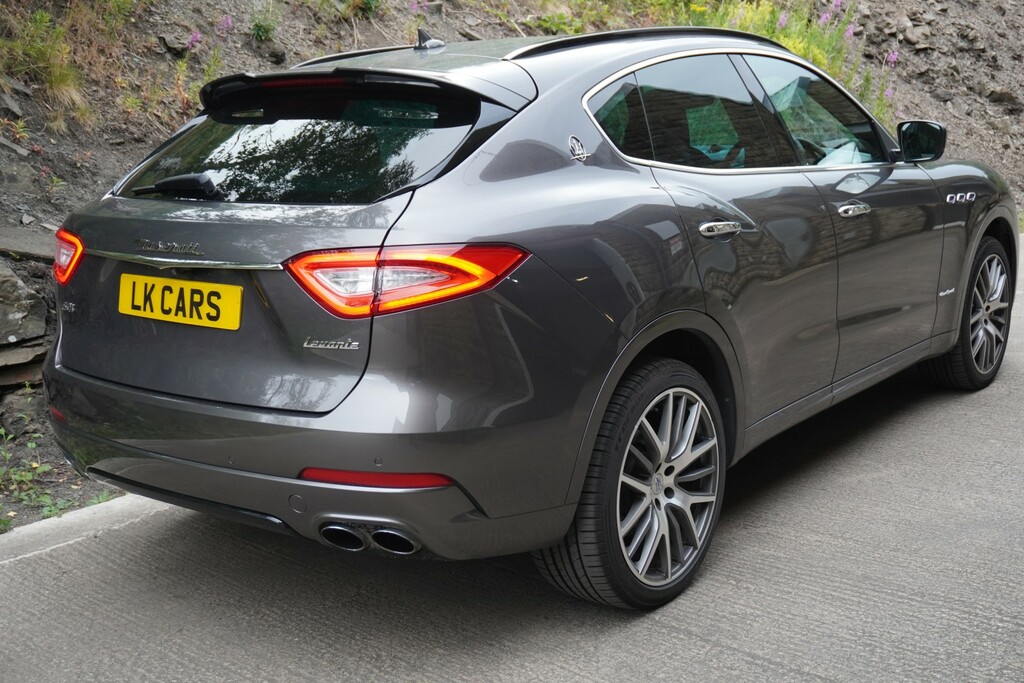 Maserati Levante 3.0 V6 S Grey #4