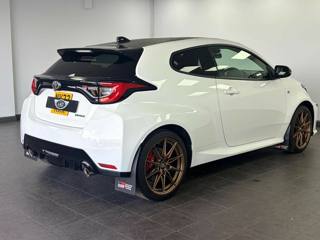 Toyota Yaris 1.6T Gr Circuit Awd Euro 6 White #4