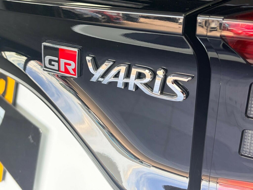Toyota Yaris Design Blue #31