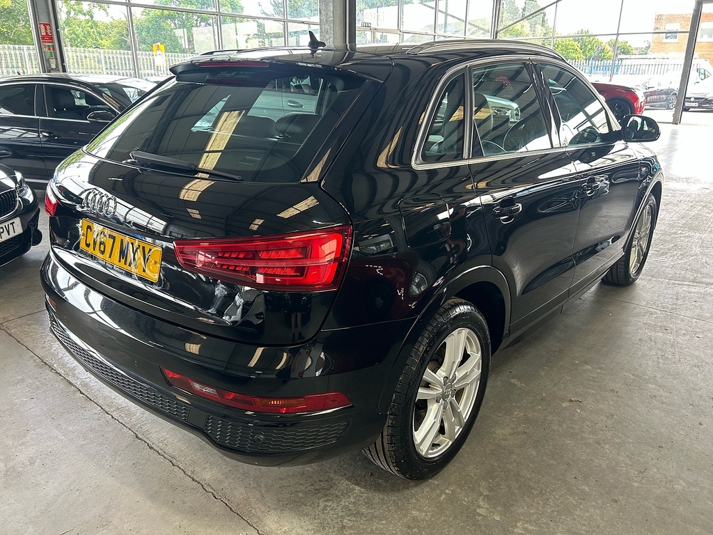 Audi Q3 Tfsi Cod S Line Edition CV67MXY Black #4
