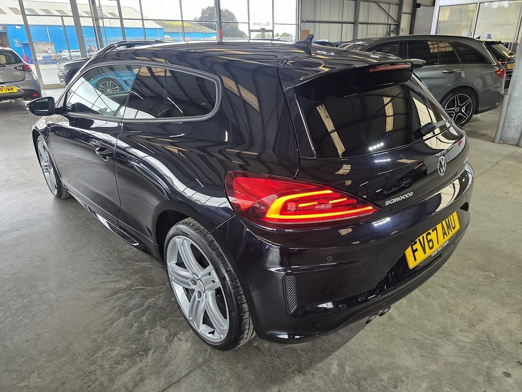 Volkswagen Scirocco Tsi R-line Black #4