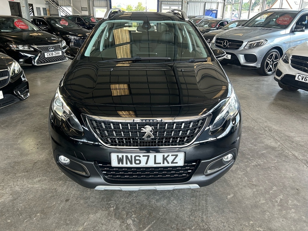 Peugeot 2008 Allure Black #3