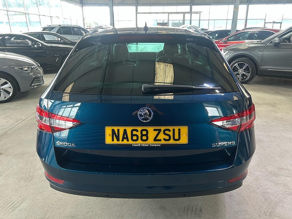 Skoda Superb Tdi Se Technology Blue #6