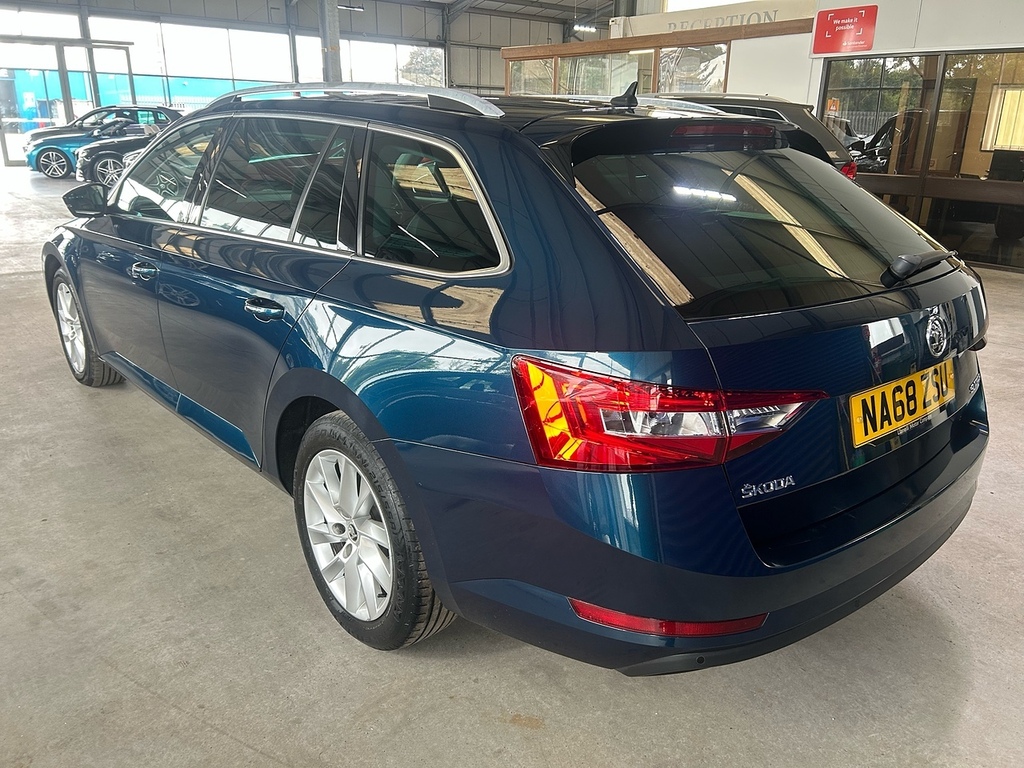 Skoda Superb Tdi Se Technology Blue #5