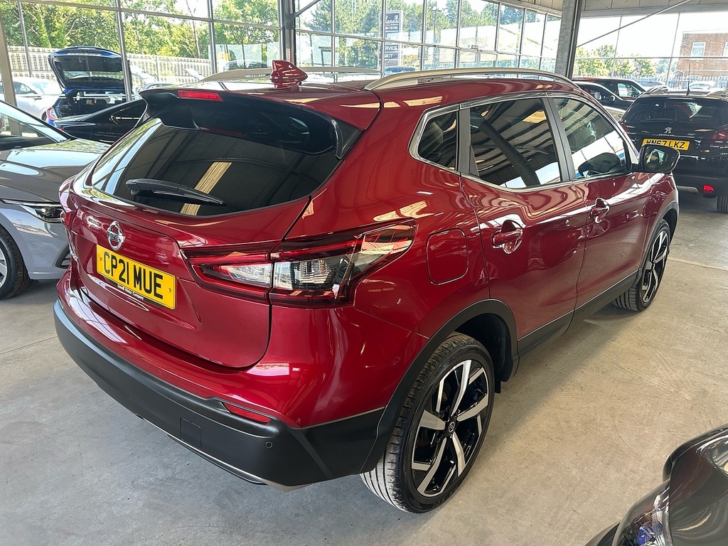 Nissan Qashqai Dig-t N-motion CP21MUE Red #4