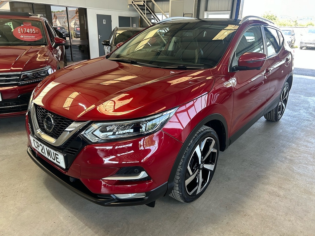 Nissan Qashqai Dig-t N-motion CP21MUE Red #2