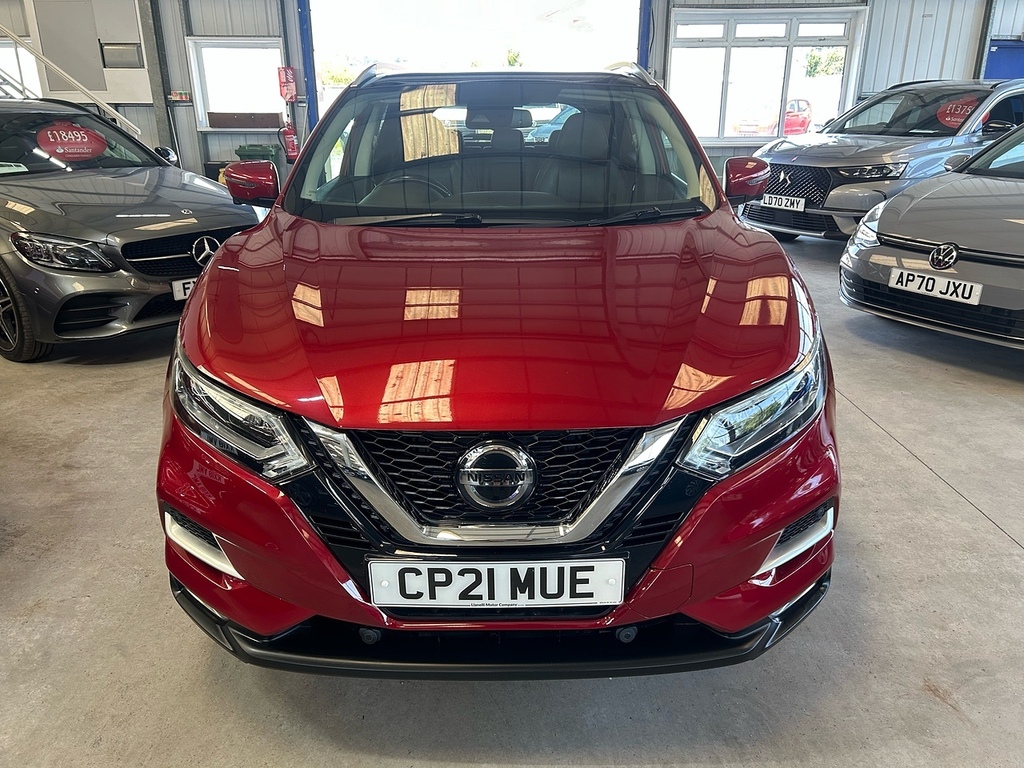 Nissan Qashqai Dig-t N-motion CP21MUE Red #3