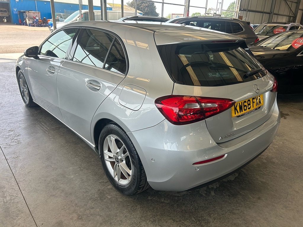 Mercedes-Benz A Class A180d Se KW68FXA Silver #5