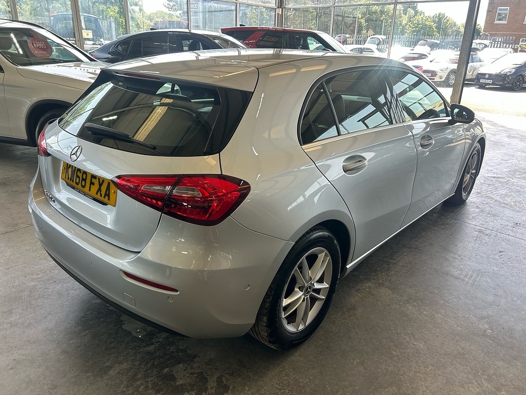 Mercedes-Benz A Class A180d Se KW68FXA Silver #4
