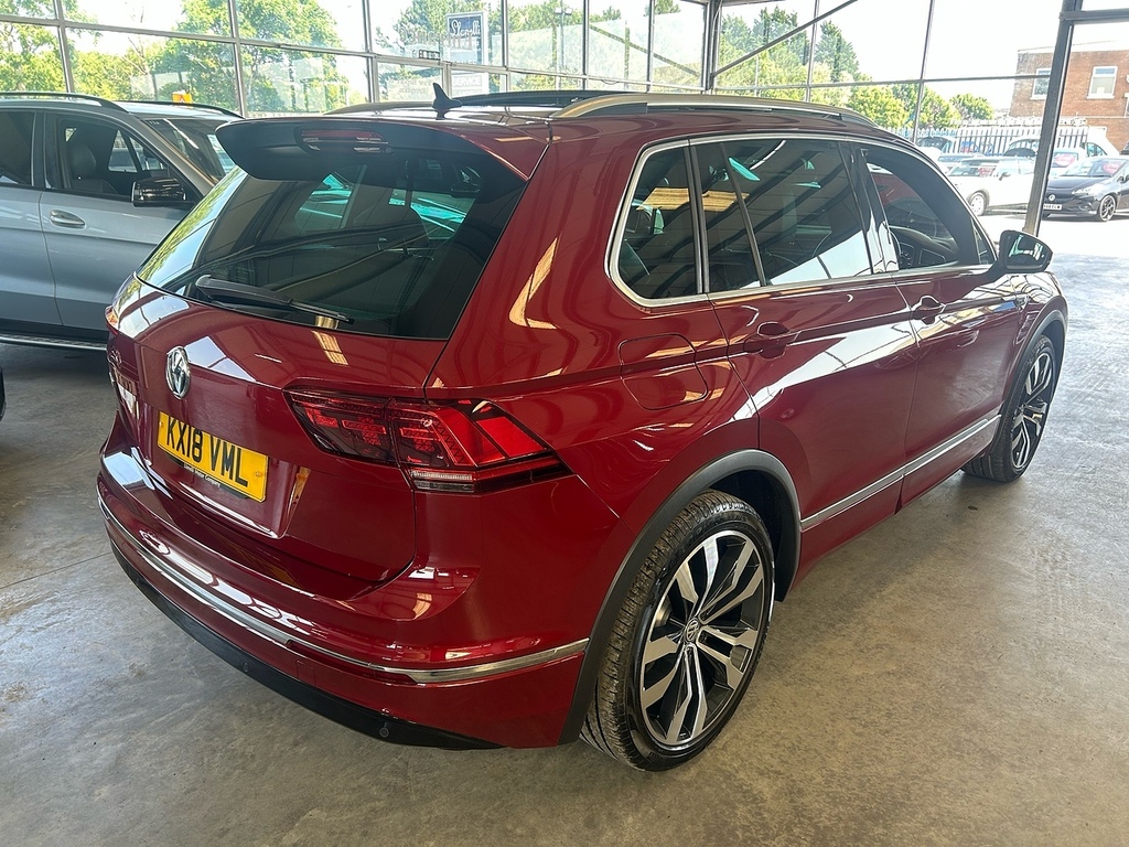 Volkswagen Tiguan Tdi R-line KX18VML Red #4