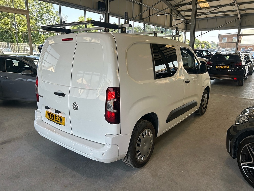 Vauxhall Combo Turbo D 2000 Sportive VE19EZM White #4