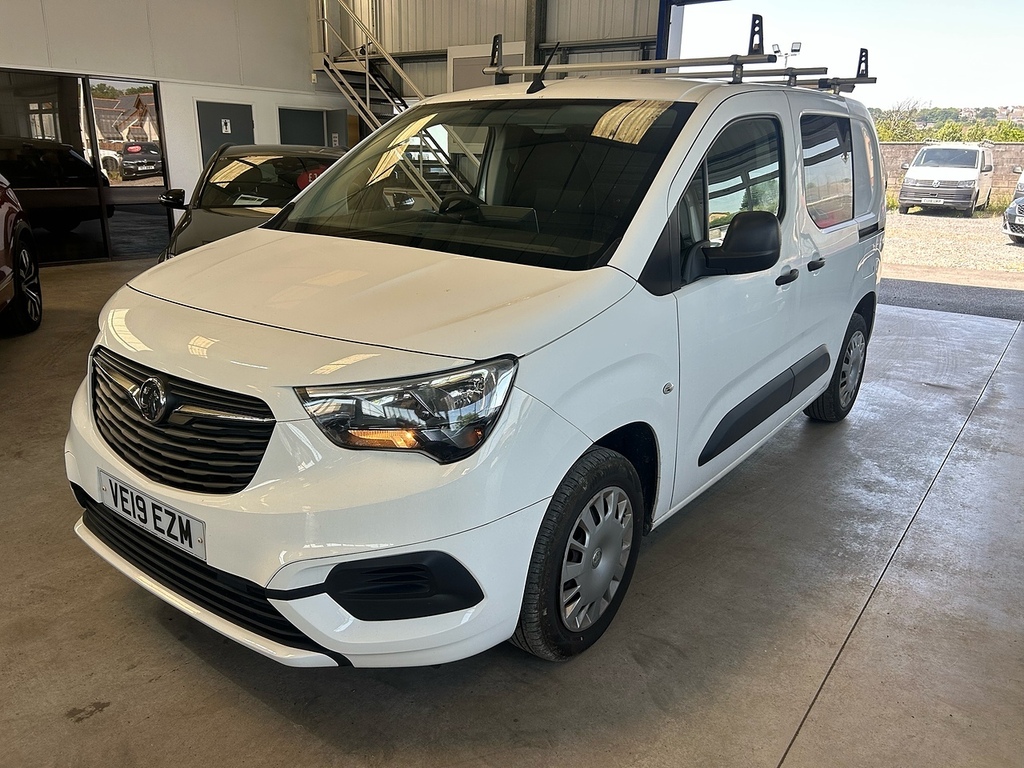 Vauxhall Combo Turbo D 2000 Sportive VE19EZM White #2