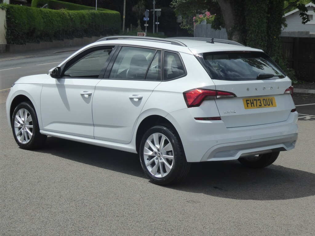 Skoda Kamiq Suv 1.0 Tsi Se 110 Dsg 202473 FH73OUV White #4