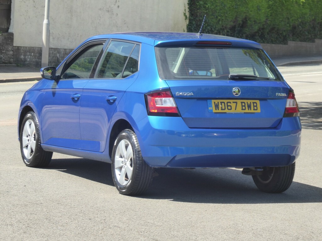 Skoda Fabia 1.0 Tsi Se Blue #4