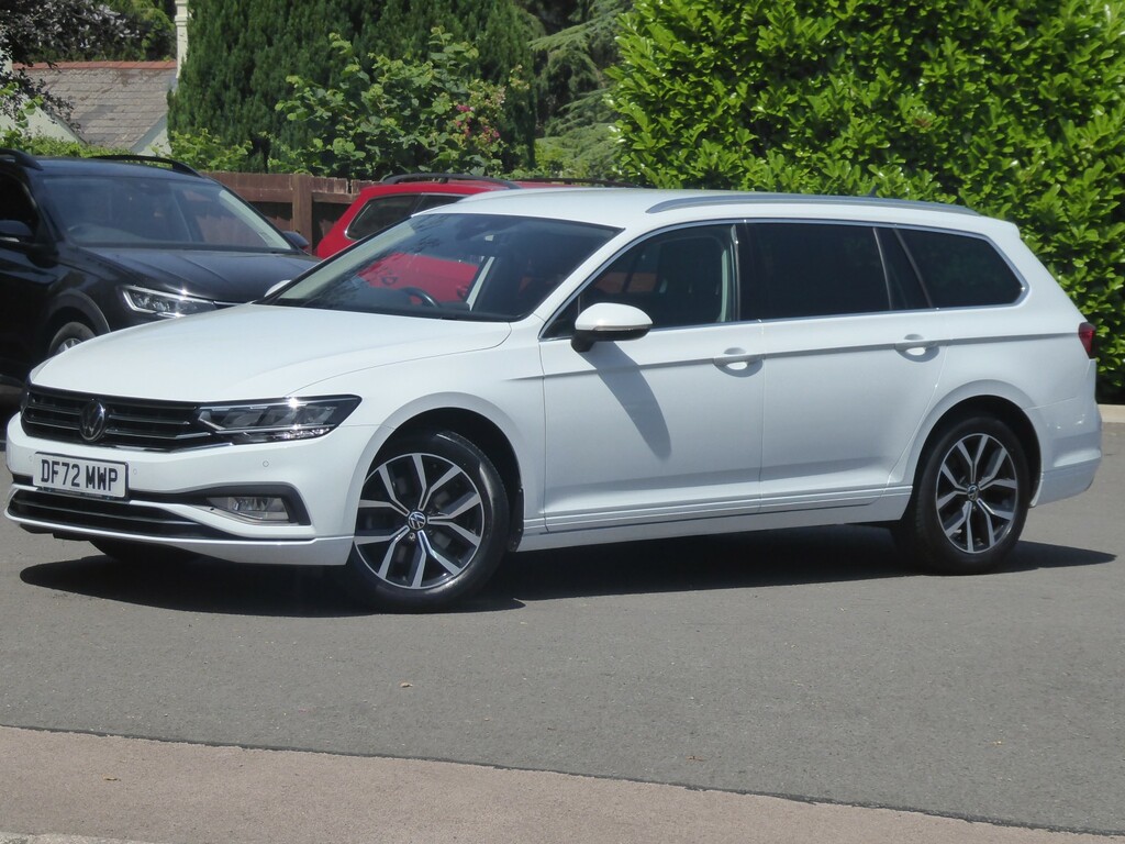 Volkswagen Passat Estate 1.5 Tsi Evo Sel Dsg Estate 2023 DF72MWP White #2