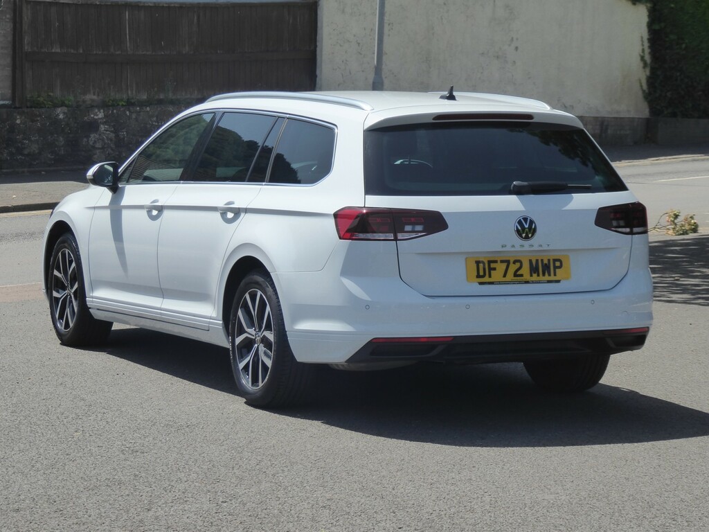 Volkswagen Passat Estate 1.5 Tsi Evo Sel Dsg Estate 2023 DF72MWP White #4