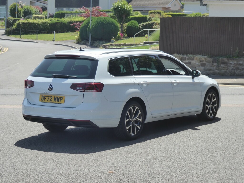 Volkswagen Passat Estate 1.5 Tsi Evo Sel Dsg Estate 2023 DF72MWP White #5