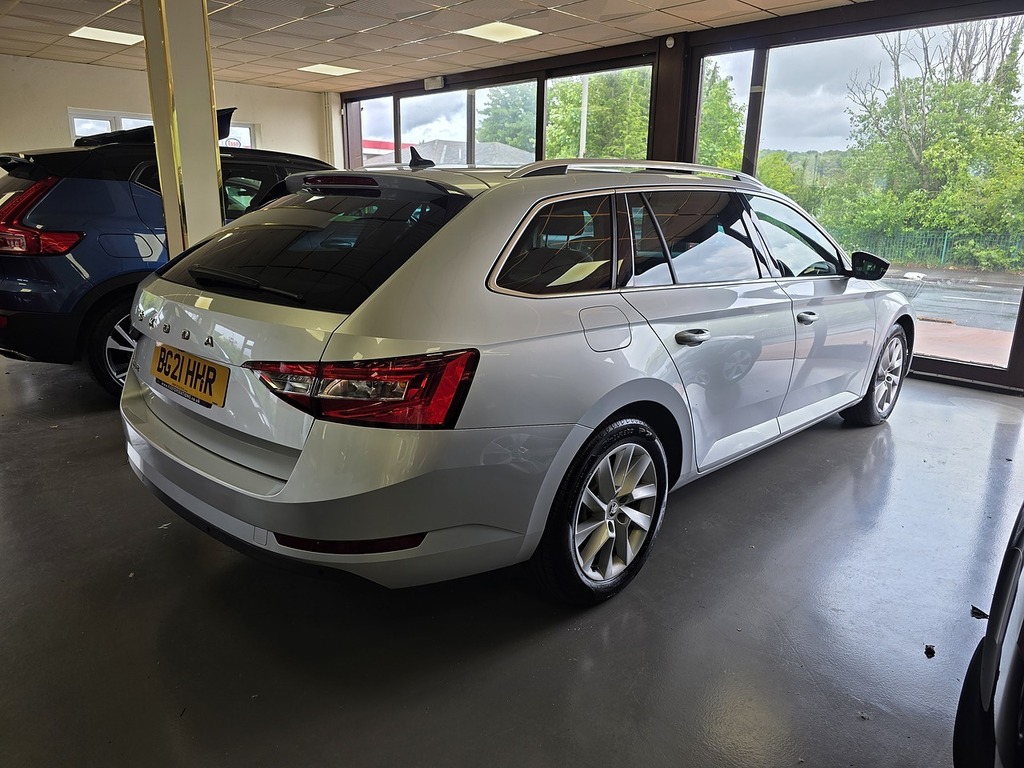 Skoda Superb Tdi Se Technology Silver #4
