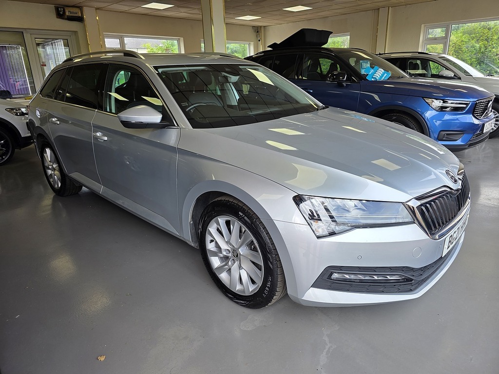 Skoda Superb Tdi Se Technology Silver #2