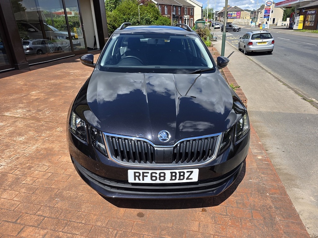 Skoda Octavia Tsi S Black #5