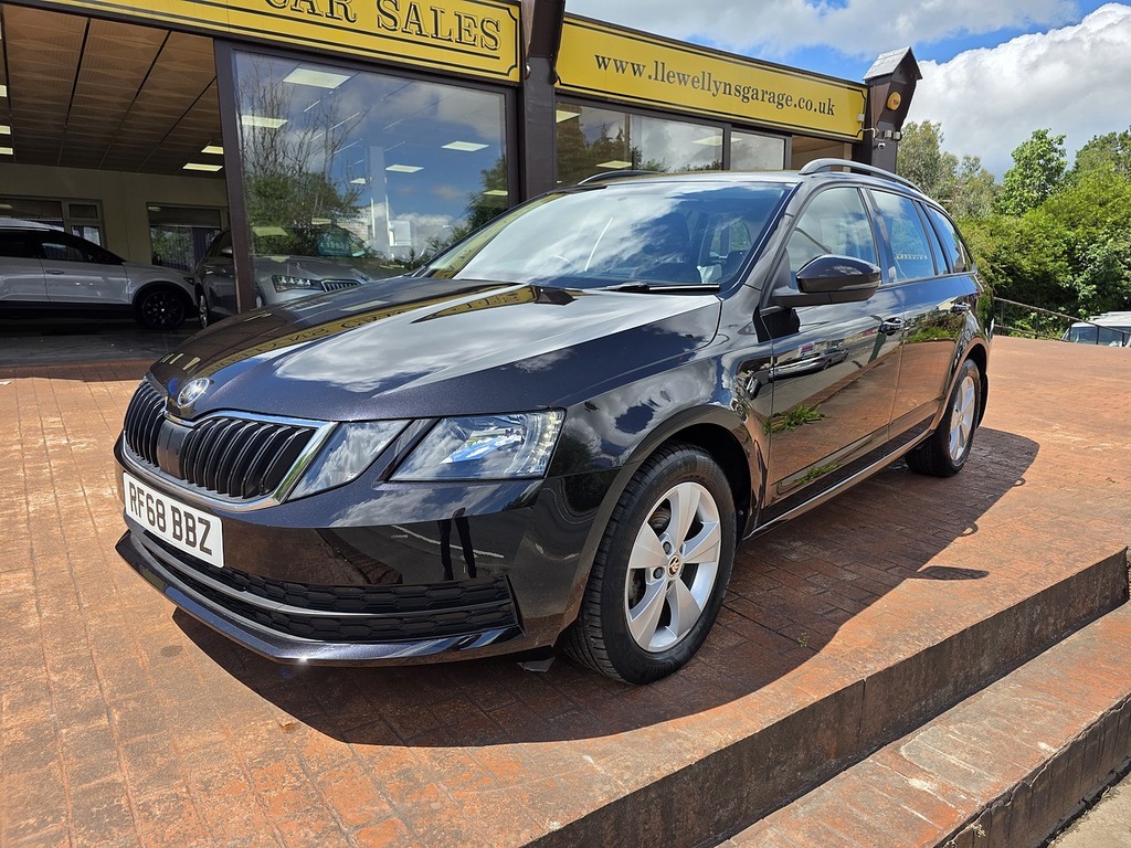 Skoda Octavia Tsi S Black #3