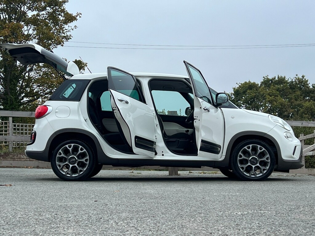 Fiat 500L 0.9 Twinair Trekking Low Miles Cam Kit Changed White #2