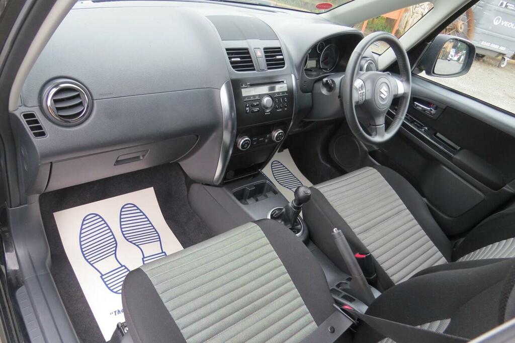 Suzuki SX4 1.6 Aerio Hpi Clear. Factory Black. New Mot Black #5