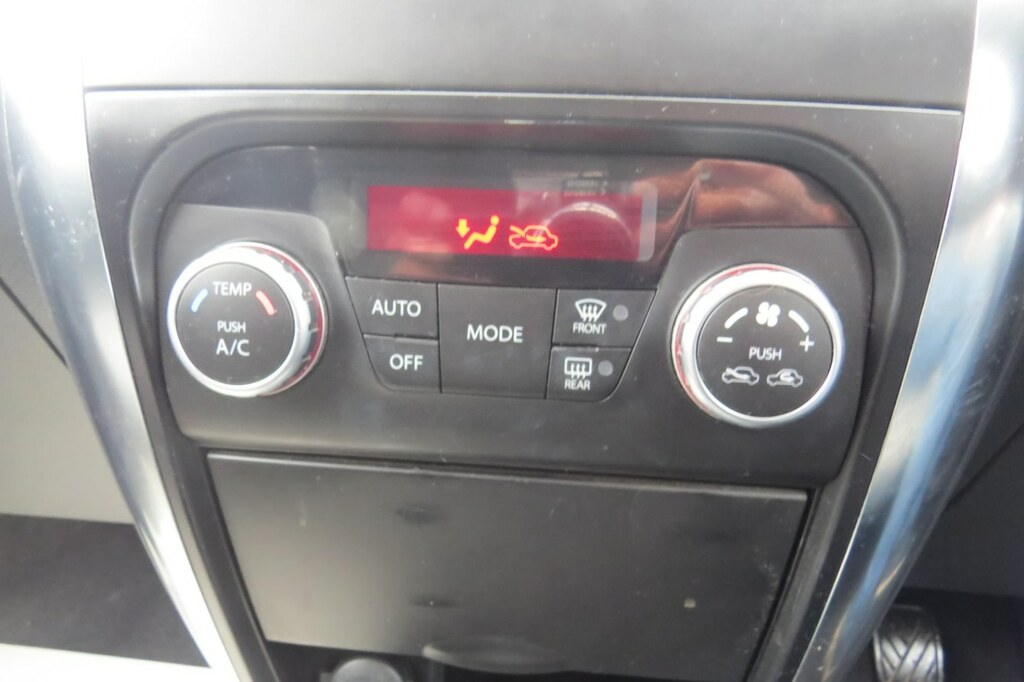 Suzuki SX4 1.6 Aerio Hpi Clear. Factory Black. New Mot Black #4