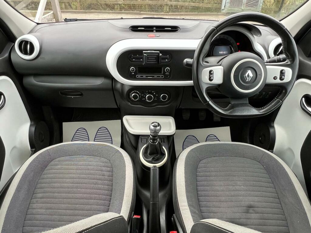 Renault Twingo 0.9 Tce Dynamique Start Stop Great First Car White #2