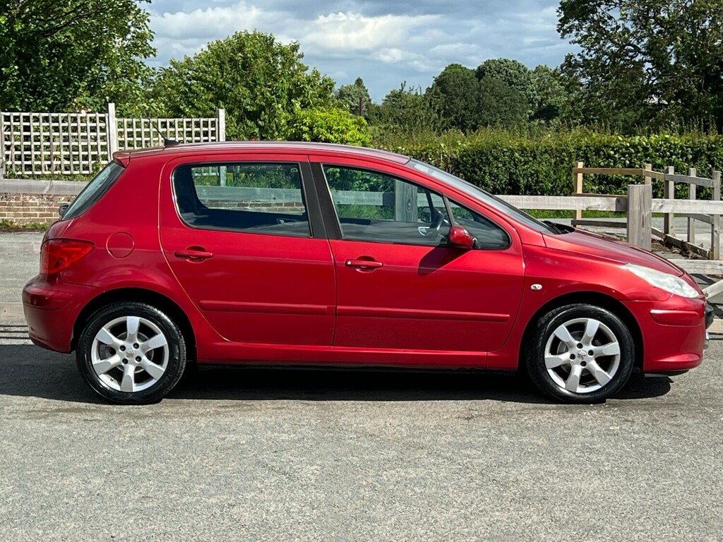 Peugeot 307 1.6 Hdi 90 S Hpi Clear Hdi Engine Red #5