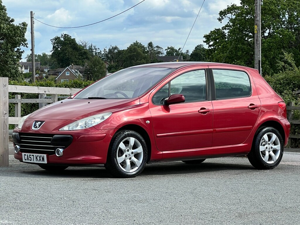 Peugeot 307 1.6 Hdi 90 S Hpi Clear Hdi Engine Red