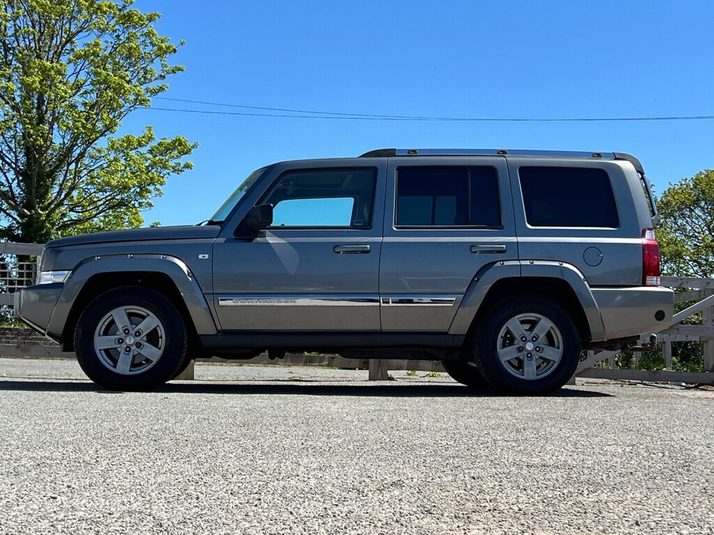 Jeep Commander Estate Grey #26