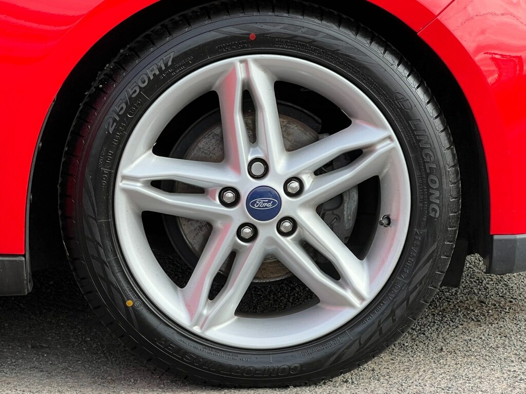 Ford Focus 1.0 Ecoboost 125 Titanium Bright Red , Top Spe ST18UMK Red #6