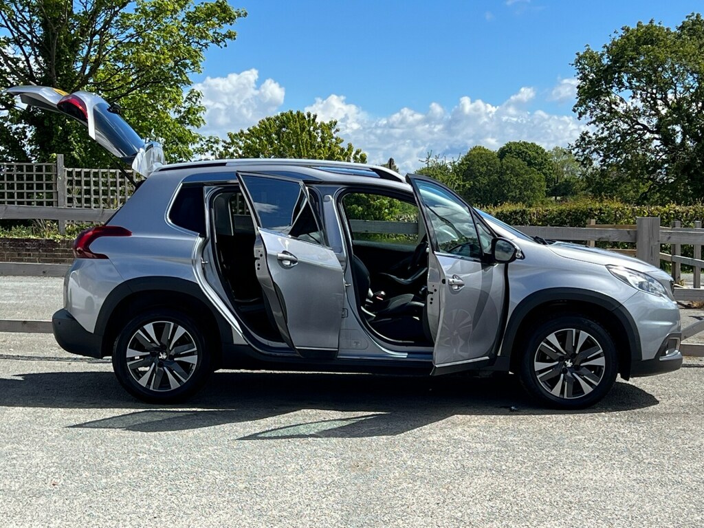 Peugeot 2008 1.2 Puretech Allure Premium Start Stop New S CX68PXA Grey #2