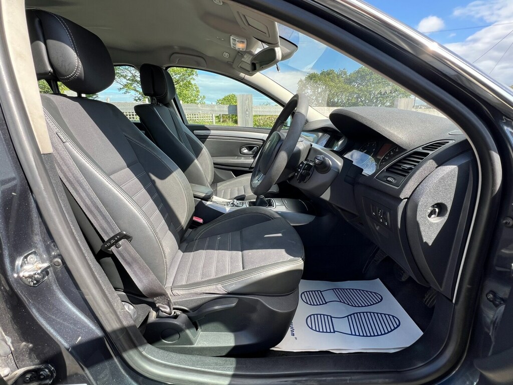 Renault Laguna 2L Dynamique Tomtom Black #22